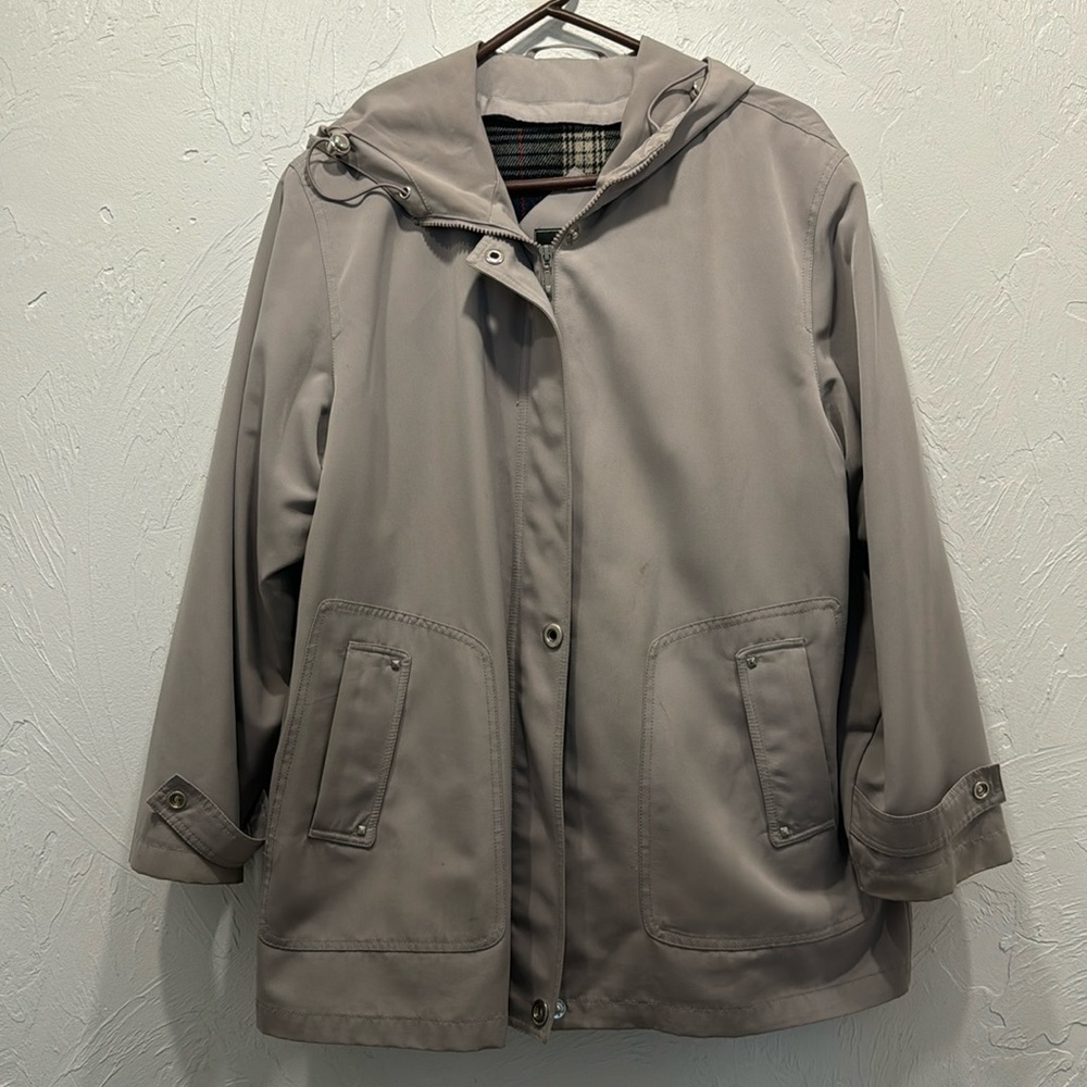 Regent Park women’s lined jacket, size Large
